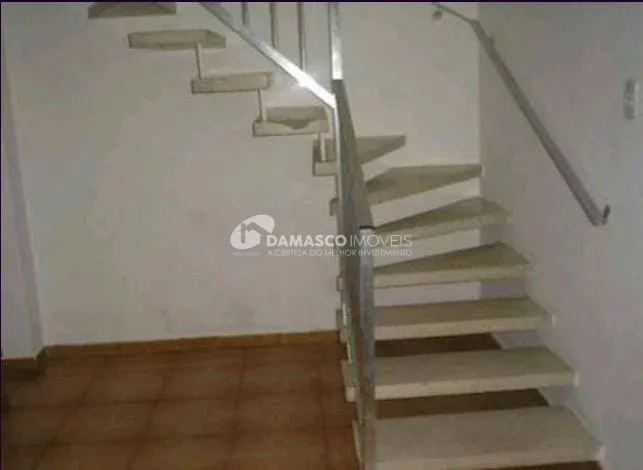 Sobrado à venda 2 Quartos, 1 Suite, 1 Vaga, 160M², Cerâmica, São Caetano do Sul - SP