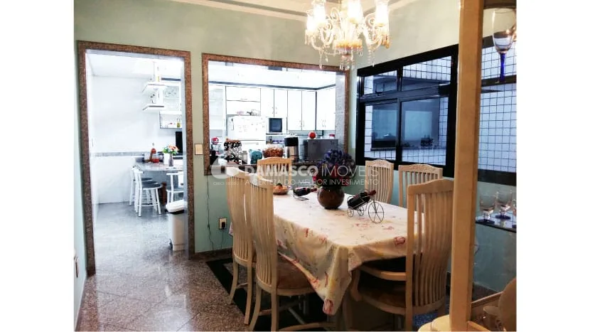Sobrado à venda 3 Quartos, 3 Suites, 6 Vagas, 600M², Cerâmica, São Caetano do Sul - SP
