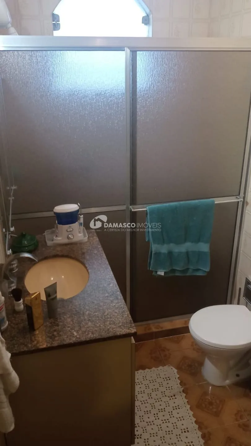 Casa à venda 2 Quartos, 1 Suite, 3 Vagas, 235M², Campestre, Santo André - SP