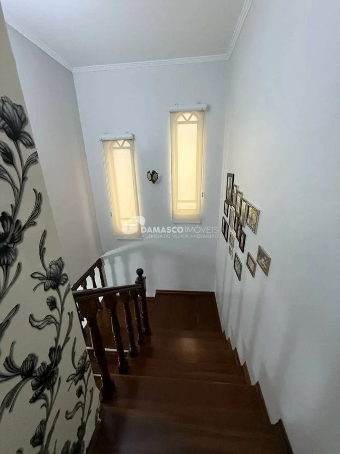 Sobrado à venda 3 Quartos, 1 Suite, 2 Vagas, 204M², Sítio da Figueira, São Paulo - SP