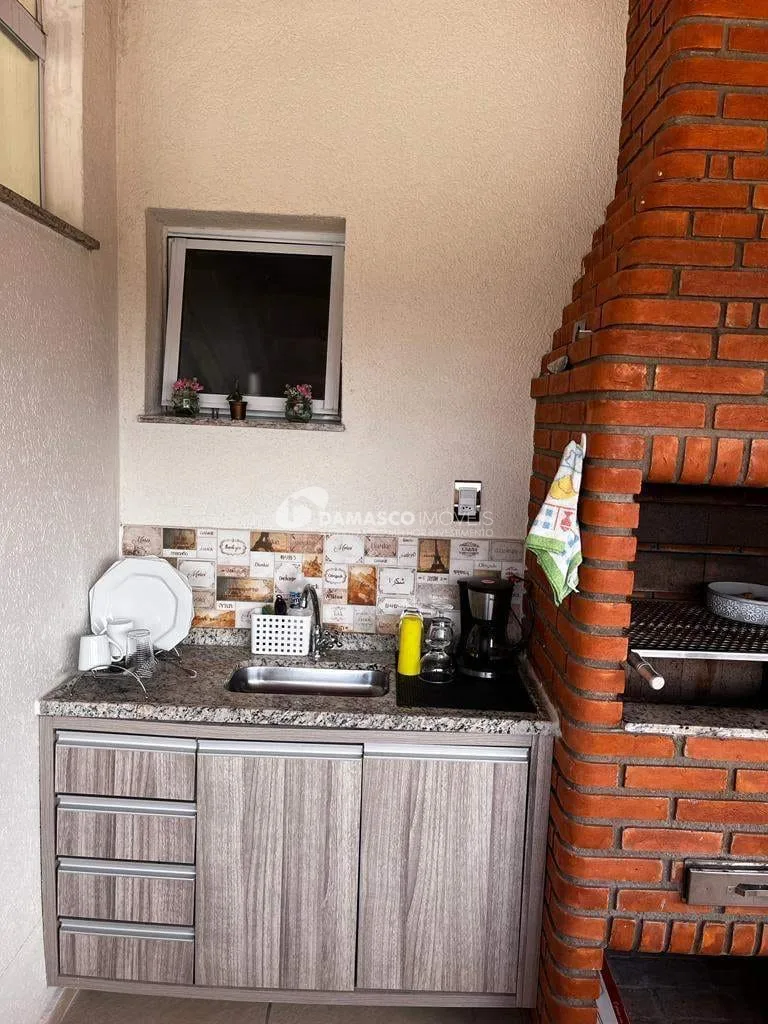 Cobertura linda , c/ 02 vaga privativa para auto elétrico, placa solar individual  custo benefício ótimo