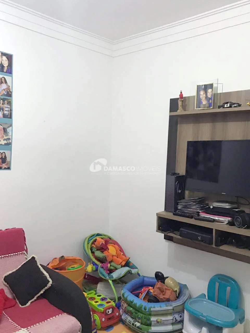 Sobrado à Venda 3 Quartos, 3 Suites, 6 Vagas, Nova Gerty, São Caetano do Sul - SP