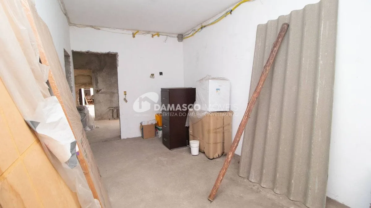 Imóvel com duas casas Bairro Osvaldo Cruz