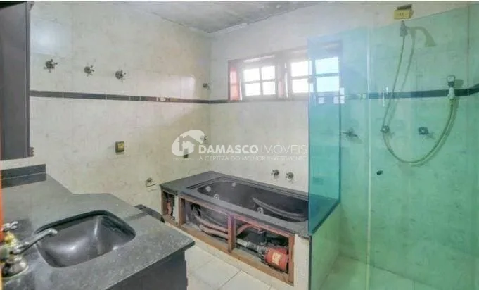 Sobrado à venda 3 Quartos, 1 Suite, 2 Vagas, 350M², Santa Maria, São Caetano do Sul - SP