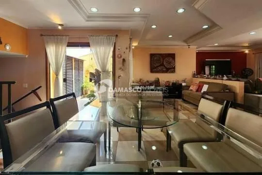 Sobrado à venda 3 Quartos, 3 Suites, 4 Vagas, 370M², Boa Vista, São Caetano do Sul - SP
