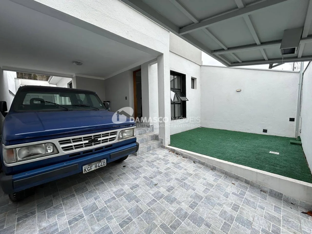 Casa Térrea Reformada à Venda na Nova Gerty, São Caetano do Sul | 2 Dormitórios | 2 Vagas