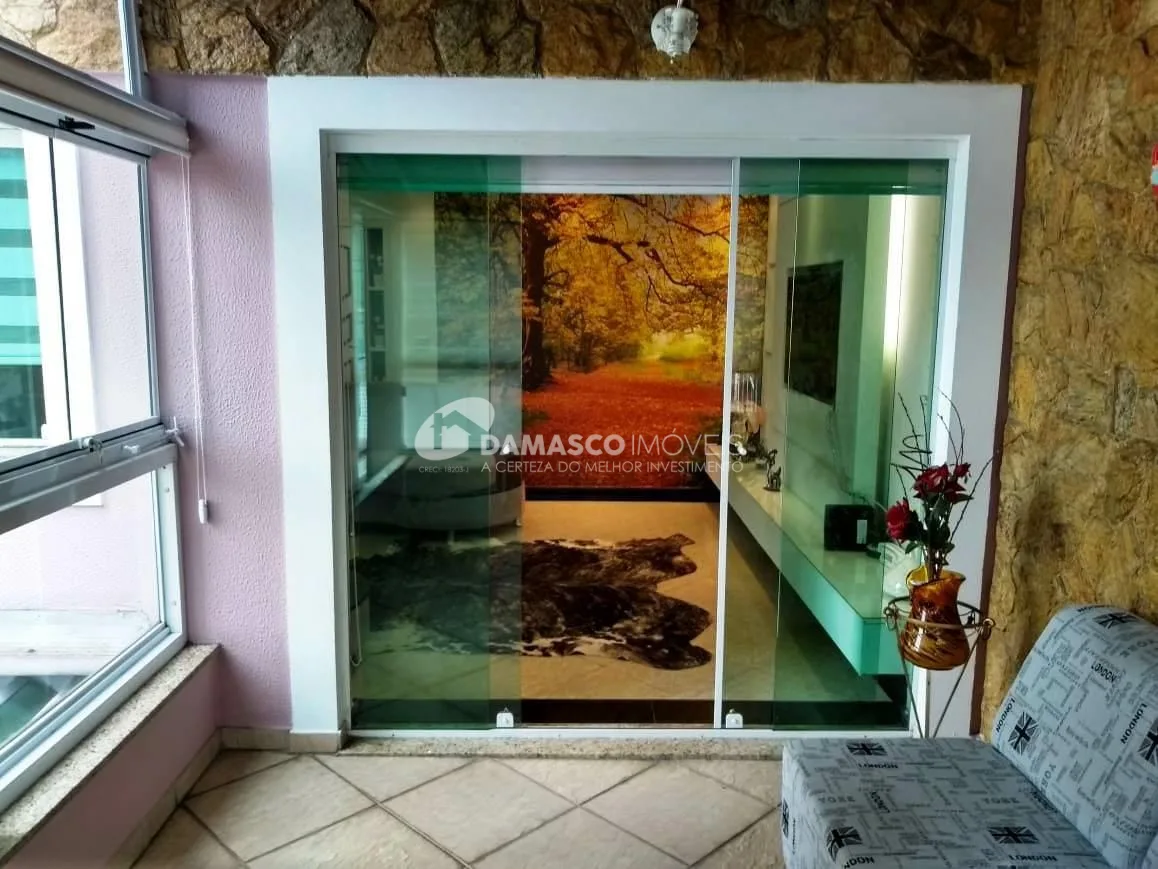 Sobrado à venda 3 Quartos, 1 Suite, 5 Vagas, 240M², Jardim, Santo André - SP