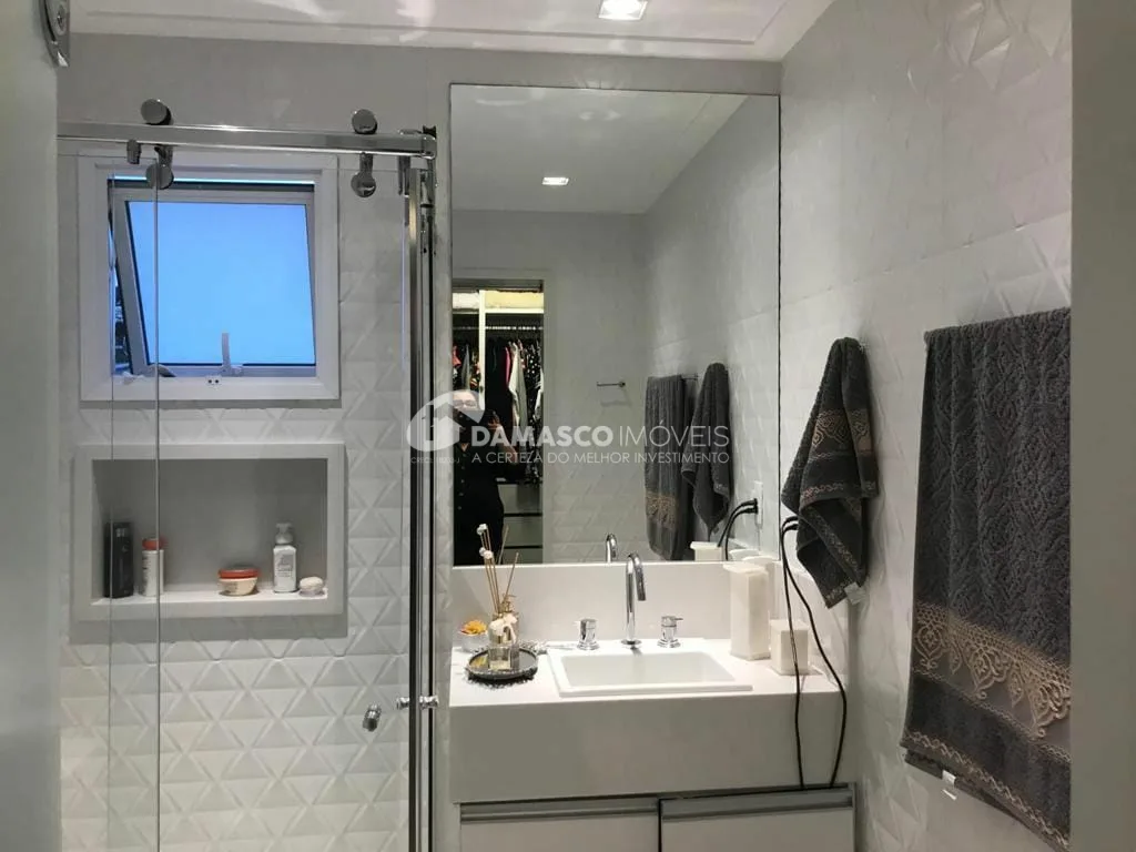 Sobrado à venda 4 Quartos, 3 Suites, 5 Vagas, Jardim São Caetano, São Caetano do Sul - SP