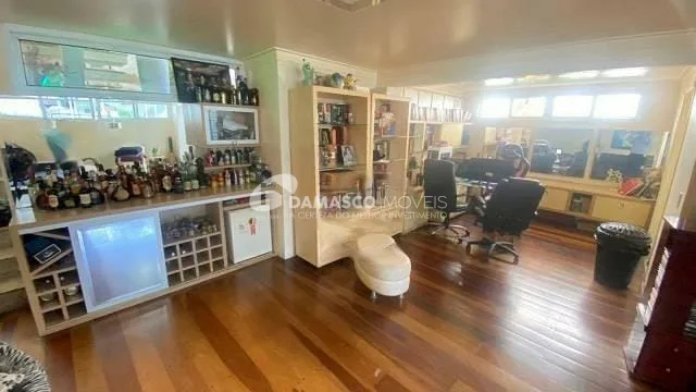 Sobrado à venda 3 Quartos, 3 Suites, 5 Vagas, 380M², Jardim, Santo André - SP