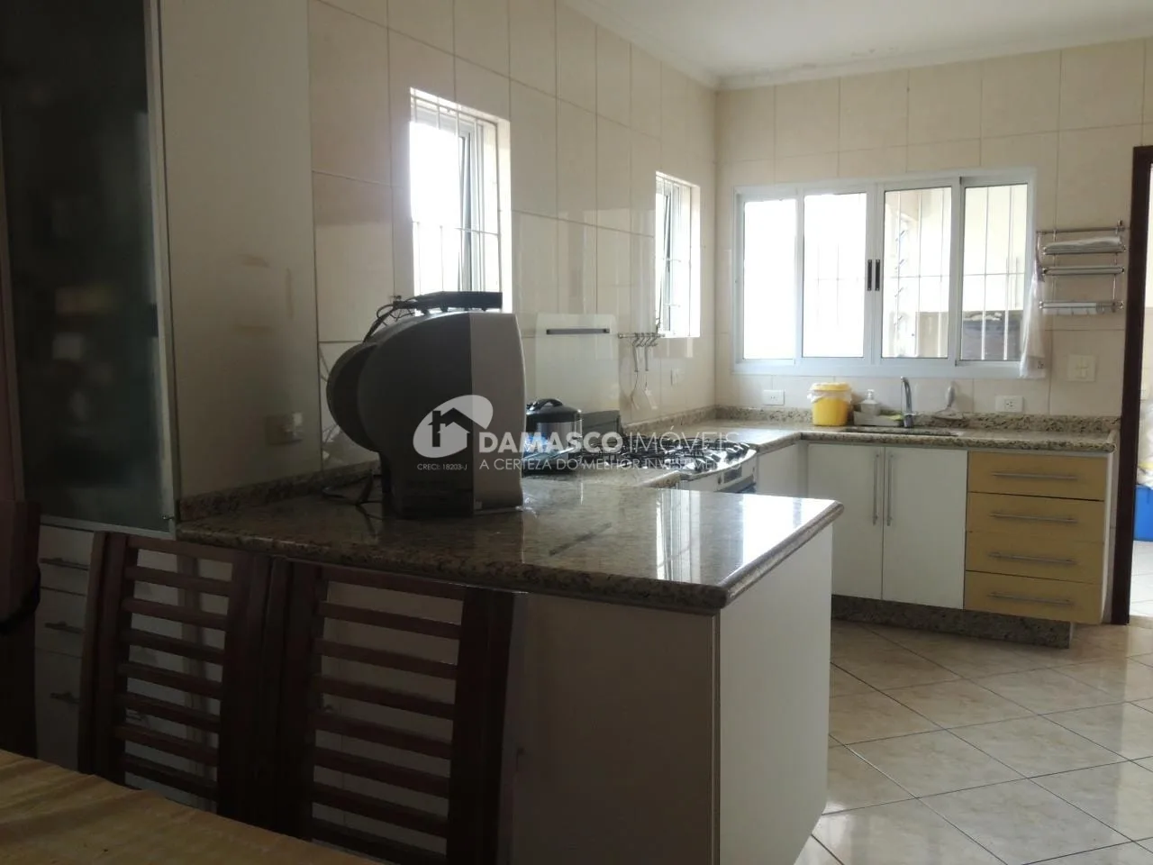 Sobrado à venda 4 Quartos, 1 Suite, 2 Vagas, 250M², Utinga, Santo André - SP