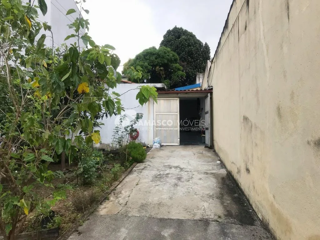 Casa à venda 2 Quartos, 10 Vagas, Santa Maria, Santo André - SP
