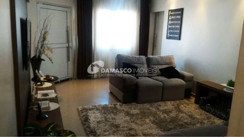 Sobrado à venda 3 Quartos, 1 Suite, 5 Vagas, 226M², Santa Maria, Santo André - SP