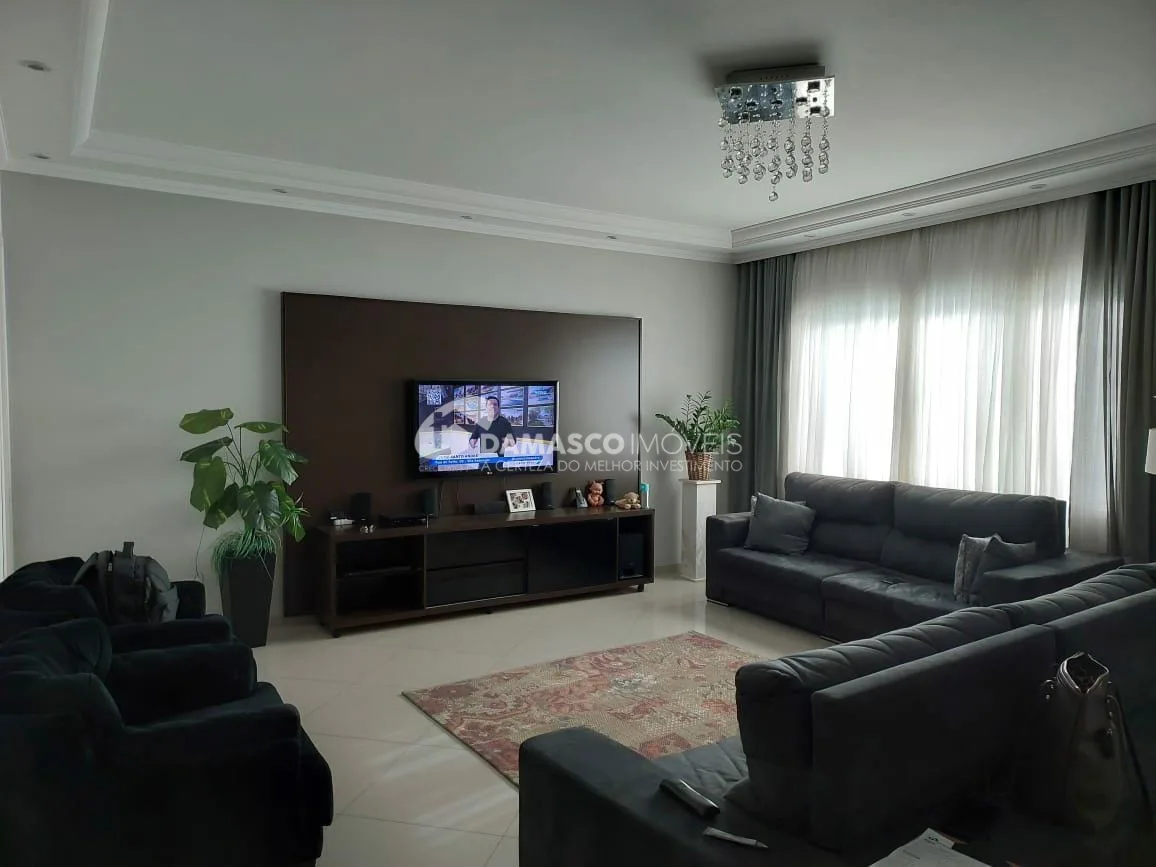 Sobrado à venda 3 Quartos, 3 Suites, 6 Vagas, 248M², Olímpico, São Caetano do Sul - SP