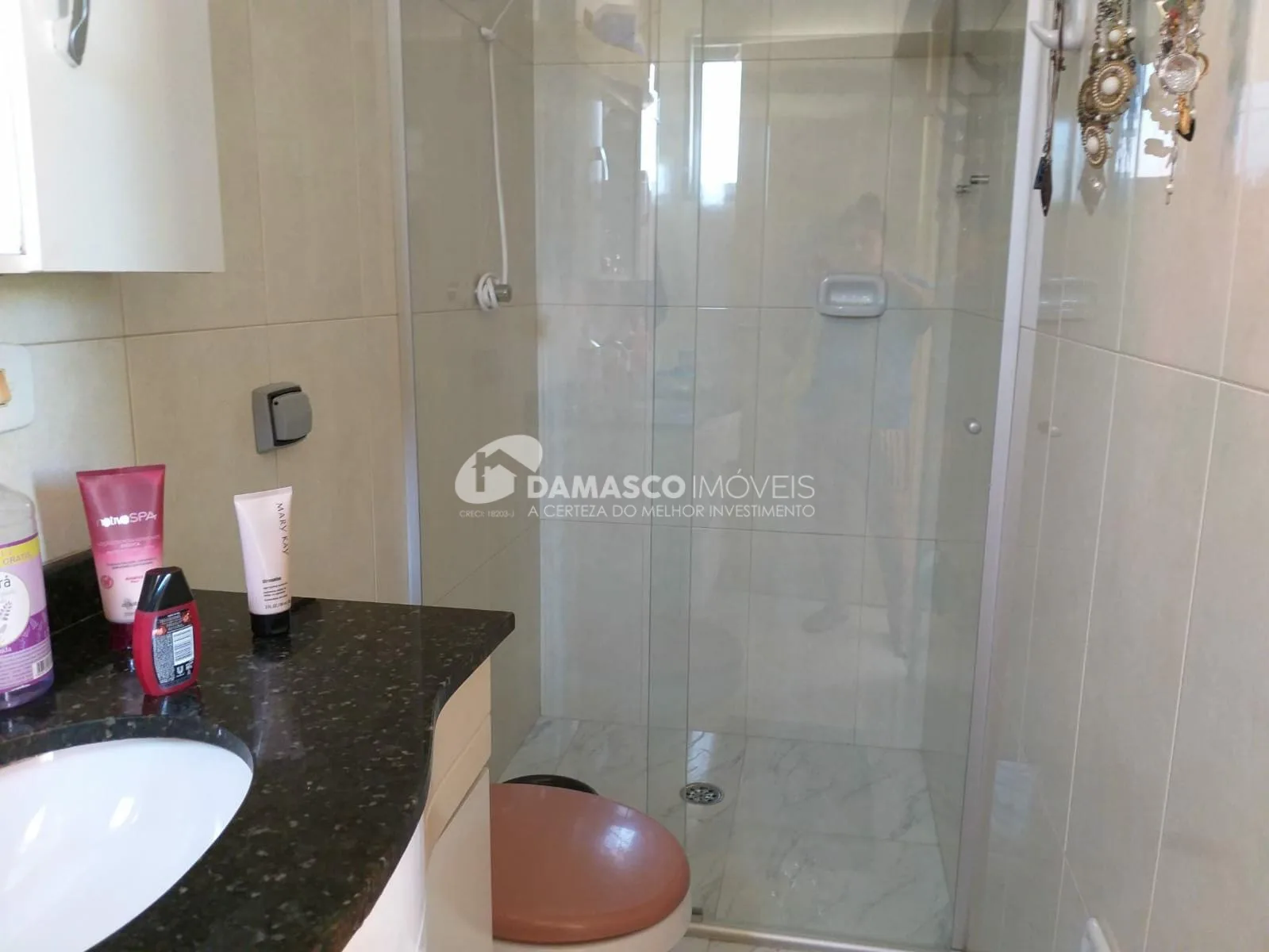 Sobrado à venda 3 Quartos, 2 Suites, 4 Vagas, 330M², Santa Maria, Santo André - SP