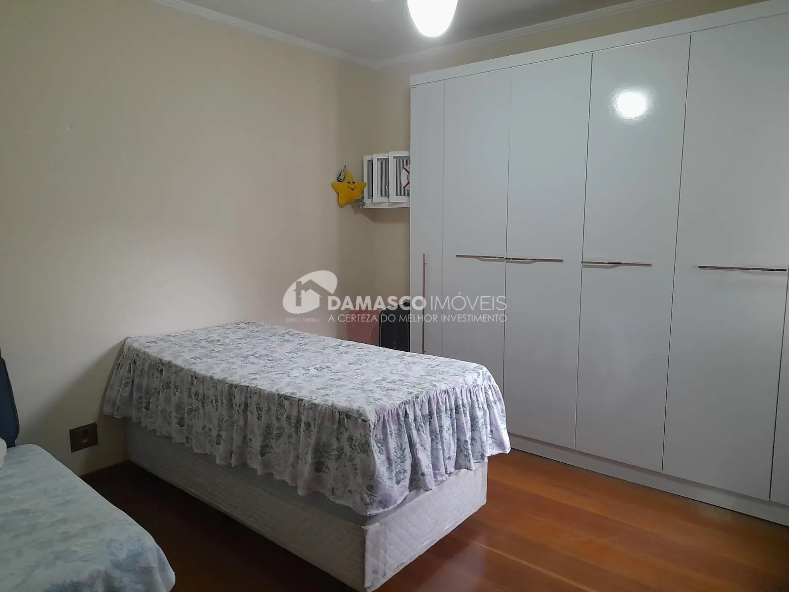 Sobrado à venda 3 Quartos, 1 Suite, 3 Vagas, 291M², Santa Maria, São Caetano do Sul - SP