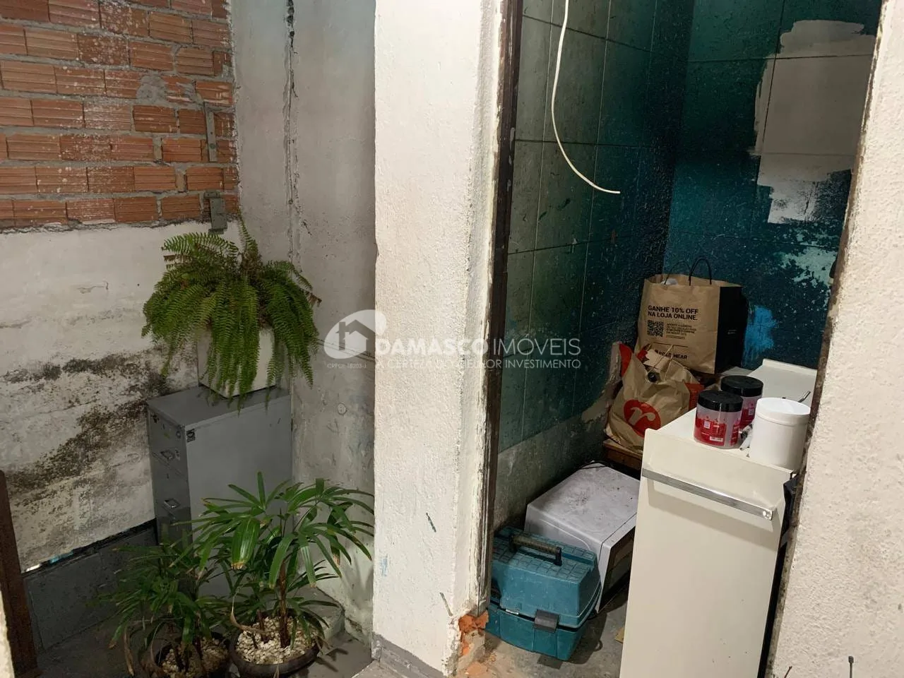 Galpão à Venda na Vila Califórnia, São Paulo | Terreno de 500 m² | Entradas Independentes