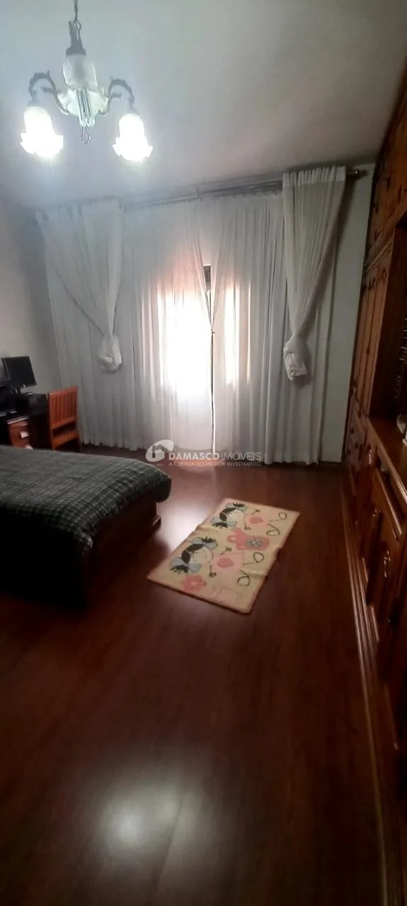 Sobrado à venda 3 Quartos, 1 Suite, 4 Vagas, 280M², Barcelona, São Caetano do Sul - SP