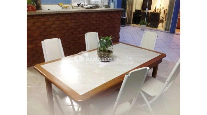 Sobrado à venda 4 Quartos, 2 Suites, 3 Vagas, 286M², Nova Gerty, São Caetano do Sul - SP