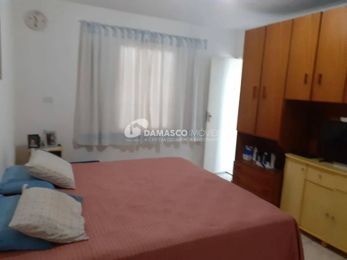 Casa à venda 3 Quartos, 2 Vagas, 147M², Vila Palmares, Santo André - SP