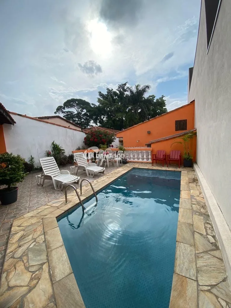 Casa à venda 2 Quartos, 1 Suite, 2 Vagas, 178M², Campestre, Santo André - SP