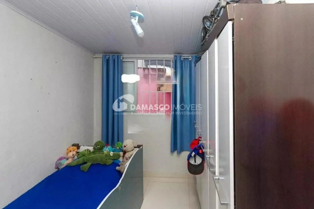 Casa à venda 3 Quartos, 2 Vagas, Jardim Ana Rosa, São Paulo - SP