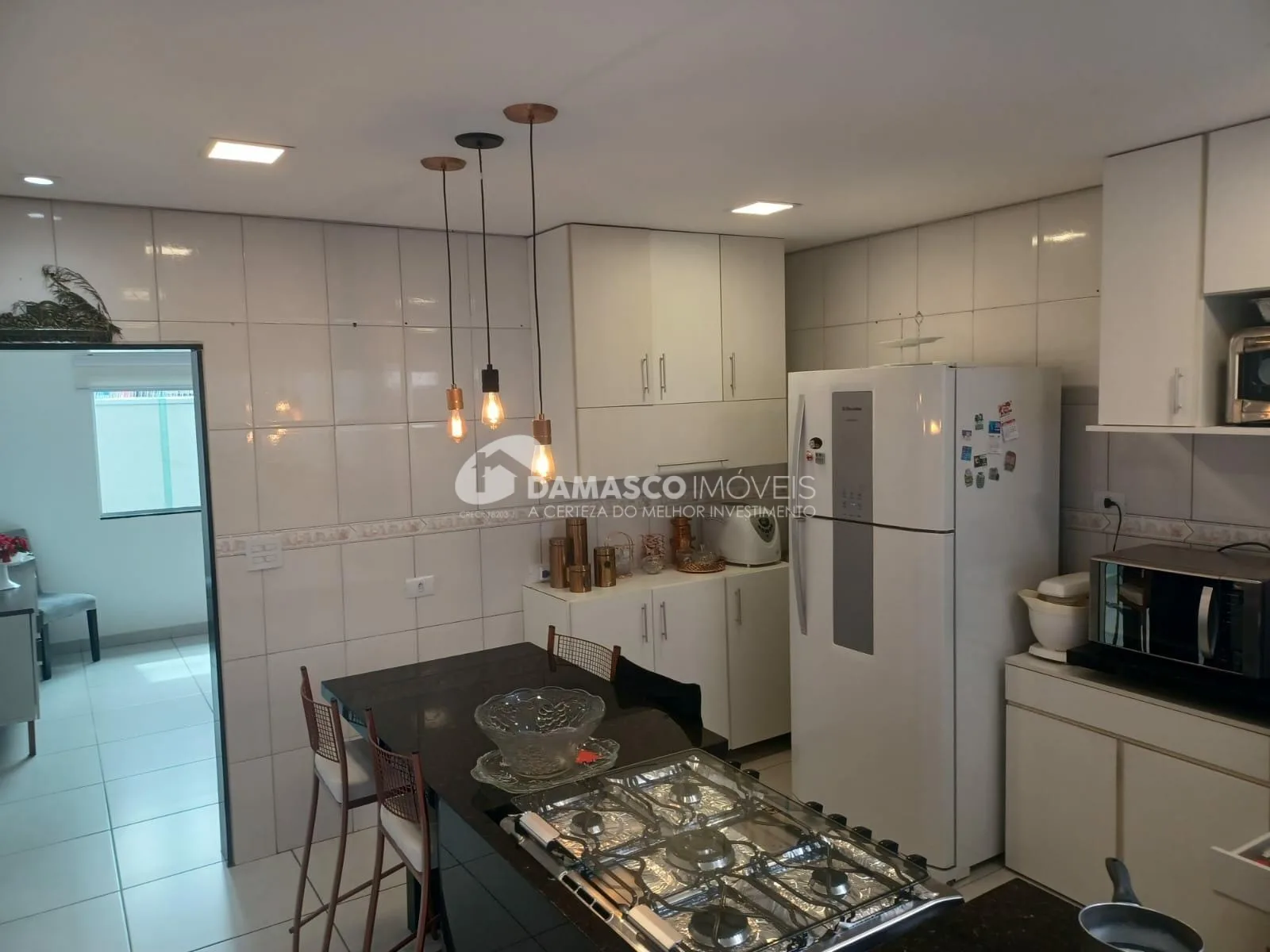 Sobrado à venda 2 Quartos, 1 Vaga, 250M², Cerâmica, São Caetano do Sul - SP
