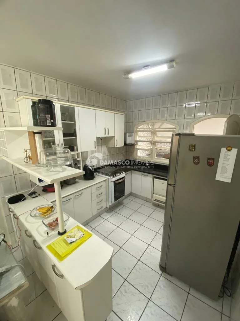 Casa à venda 2 Quartos, 3 Vagas, 198M², Campestre, Santo André - SP