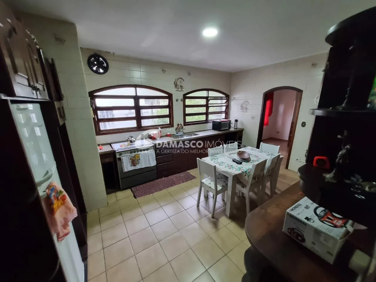 Sobrado à venda 4 Quartos, 2 Suites, 8 Vagas, Rudge Ramos, São Bernardo do Campo - SP