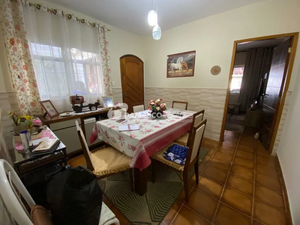 Casa à venda 1 Quarto, 2 Vagas, Vila Palmares, Santo André - SP