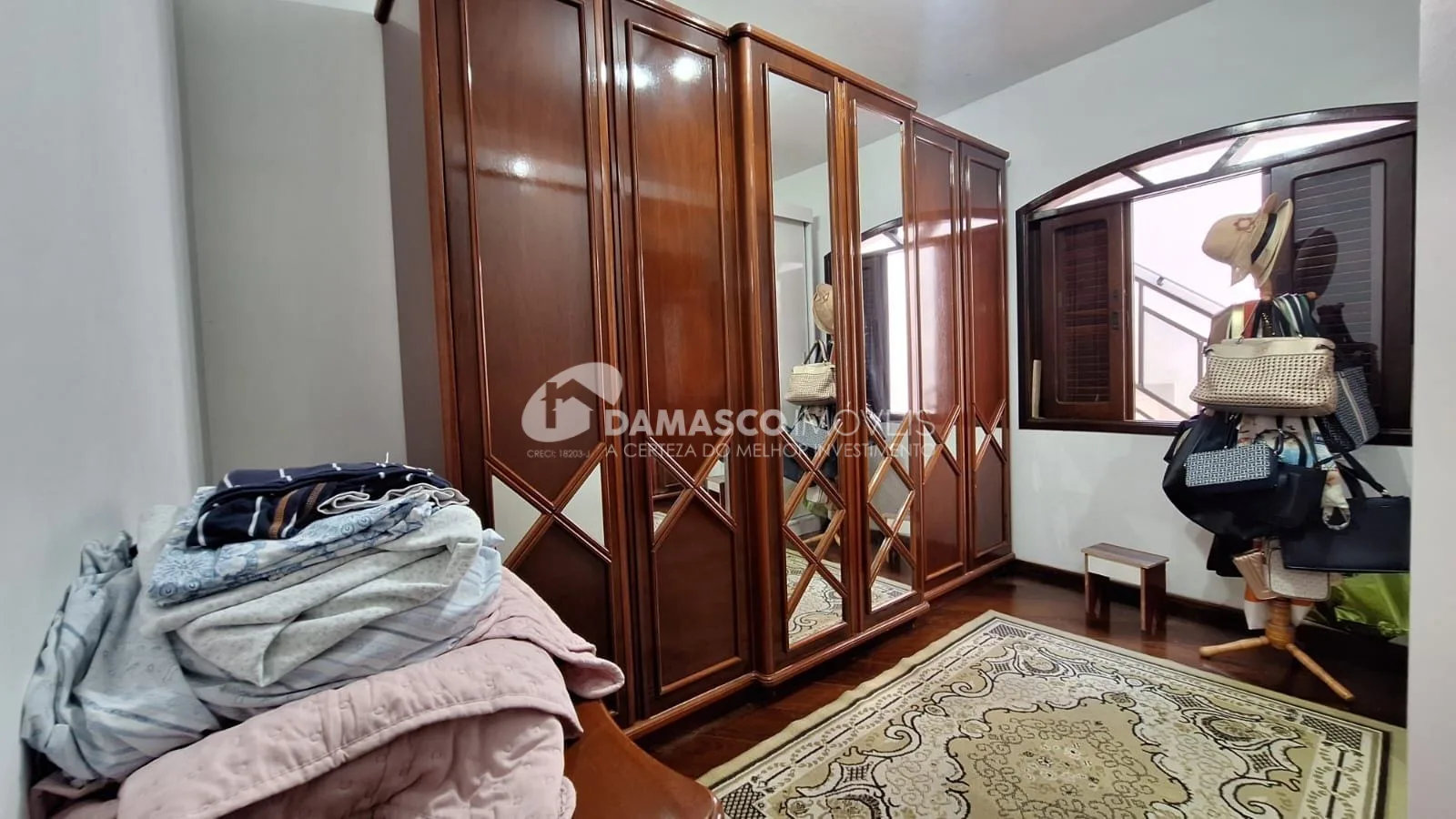 Casa para Venda 3 Quartos, 1 Suite, 4 Vagas, Cerâmica, São Caetano do Sul - SP