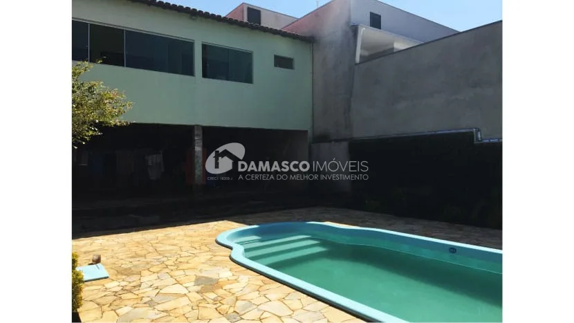 Casa à venda 2 Quartos, 1 Suite, 2 Vagas, 200M², Não informado, Não informado - SP