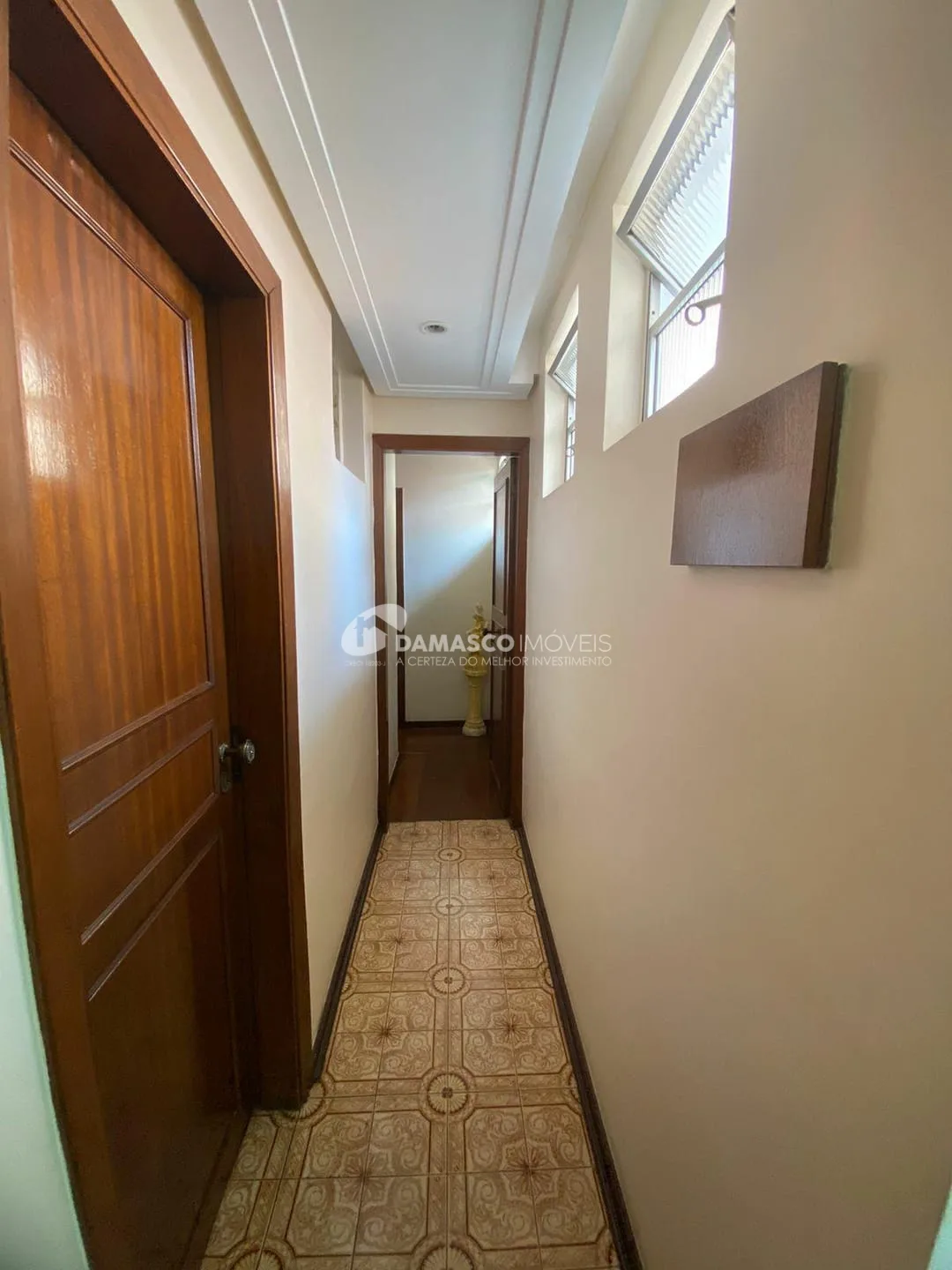 Sobrado à venda 3 Quartos, 3 Suites, 6 Vagas, 286M², Santa Maria, São Caetano do Sul - SP