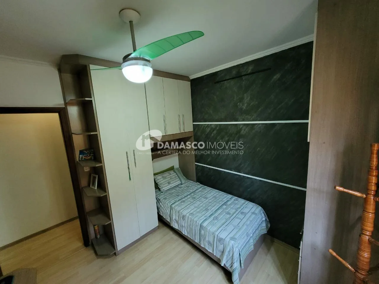 Sobrado à venda 3 Quartos, 1 Suite, 5 Vagas, 297M², Sítio da Figueira, São Paulo - SP