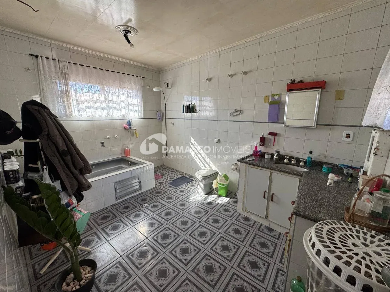 Sobrado à venda 3 Quartos, 1 Suite, 8 Vagas, 260M², Vila Califórnia, São Paulo - SP