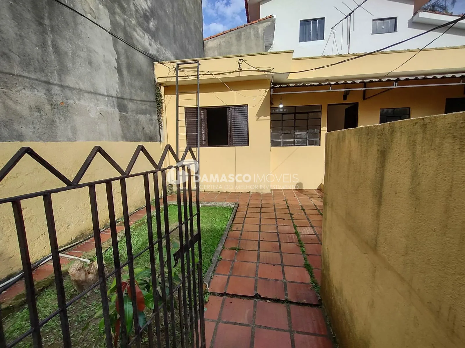 Sobrado para Locação 4 Quartos, 1 Suite, 5 Vagas, 370M², Vila Metalúrgica, Santo André - SP