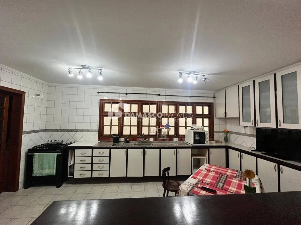 Sobrado para locação, 4 suítes, 5 vagas, Campestre, Santo André, SP