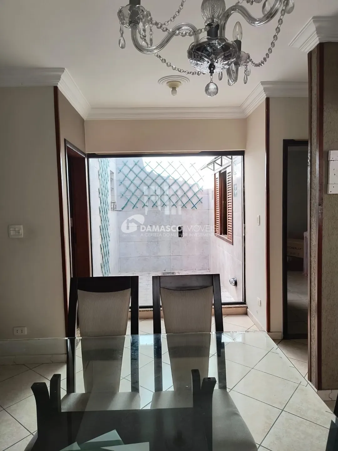 Casa à Venda no Santa Maria, Santo André | 400 m² de Terreno | 2 Dormitórios | 1 Suíte