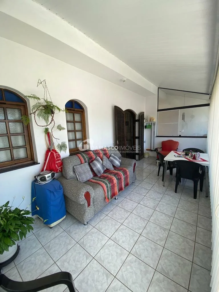 Sobrado à venda 3 Quartos, 1 Suite, 3 Vagas, 222M², Vila Palmares, Santo André - SP