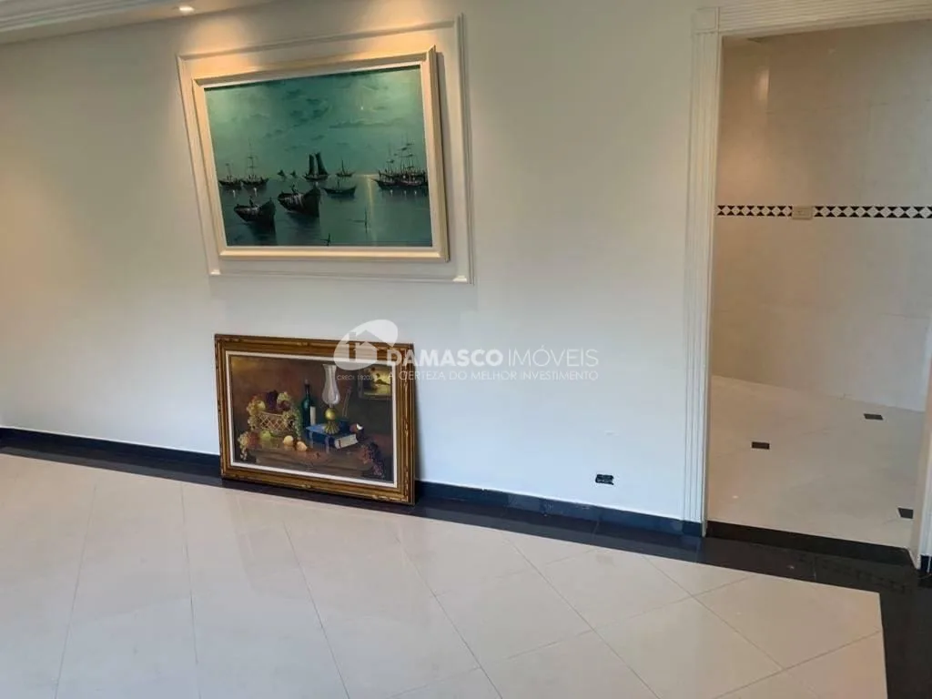 Sobrado à venda 3 Quartos, 1 Suite, 2 Vagas, 250M², Sítio da Figueira, São Paulo - SP