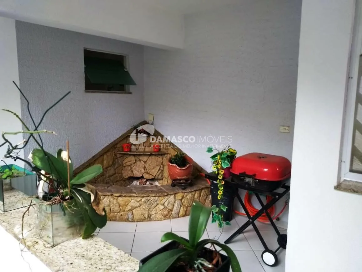 Sobrado à venda 3 Quartos, 1 Suite, 5 Vagas, 240M², Jardim, Santo André - SP