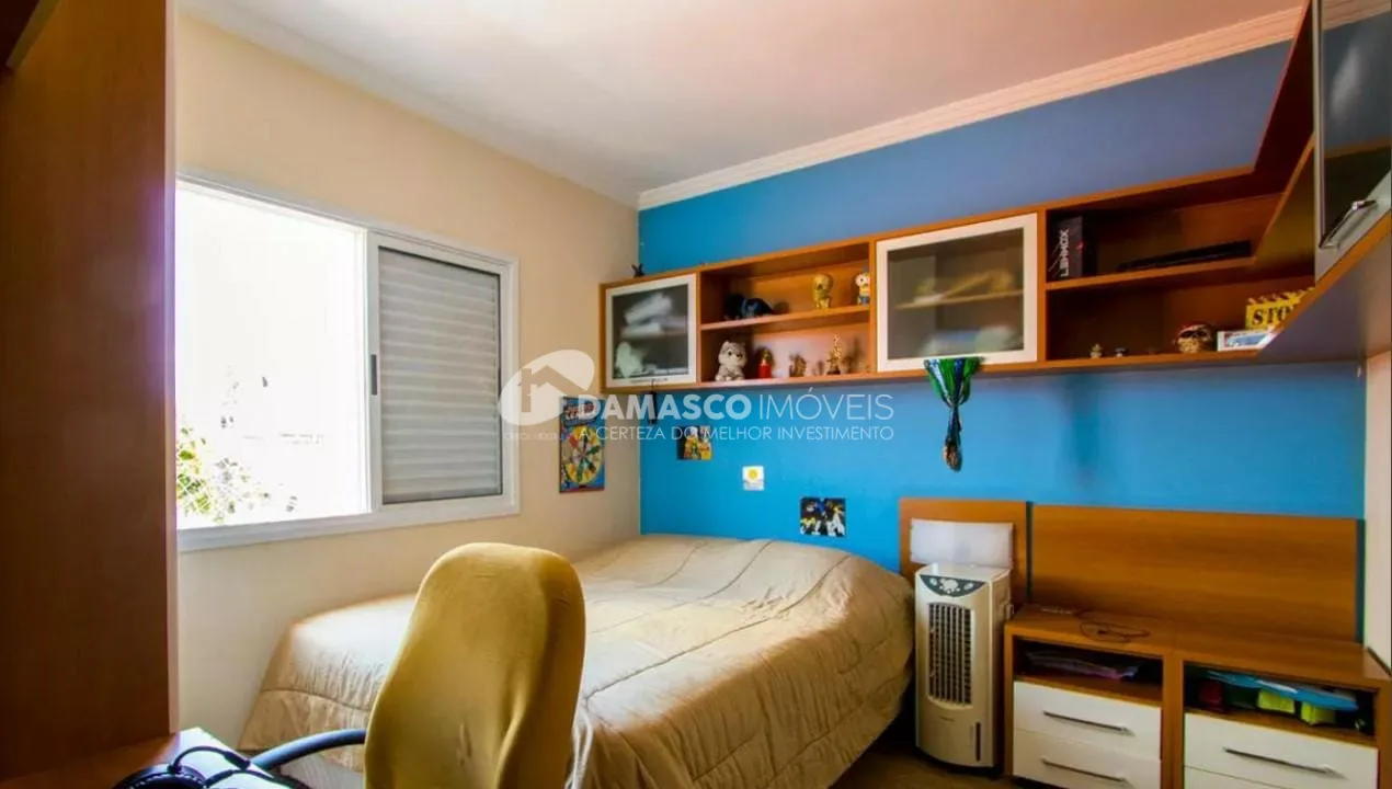 Sobrado à venda 3 Quartos, 1 Suite, 4 Vagas, 207M², Campestre, Santo André - SP