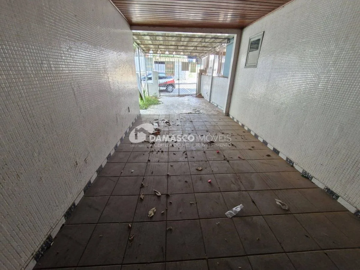 CASA TÉRREA NO BAIRRO SANTA PAULA, 3 DORMITÓRIOS - SCS