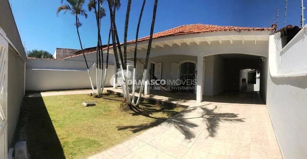 Casa no Litoral à venda 4 Quartos, 1 Suíte, 5 Vagas, 200M², Balneário Gaivotas, Itanhaém - SP