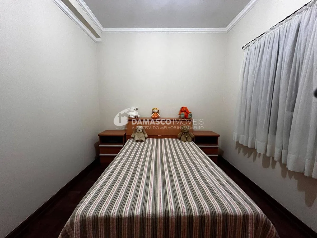 Casa térrea, 3 quartos, 3 vagas, a  venda - Vila Alpina SP