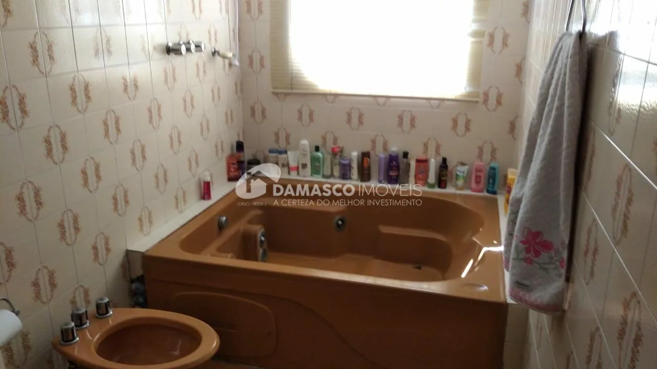 Sobrado à venda 4 Quartos, 1 Suite, 2 Vagas, 242M², Olímpico, São Caetano do Sul - SP