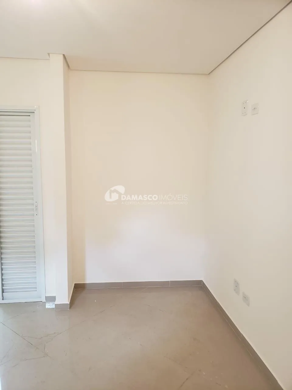 Sobrado à venda 2 Quartos, 2 Suites, 1 Vaga, 120M², Vila Príncipe de Gales, Santo André - SP