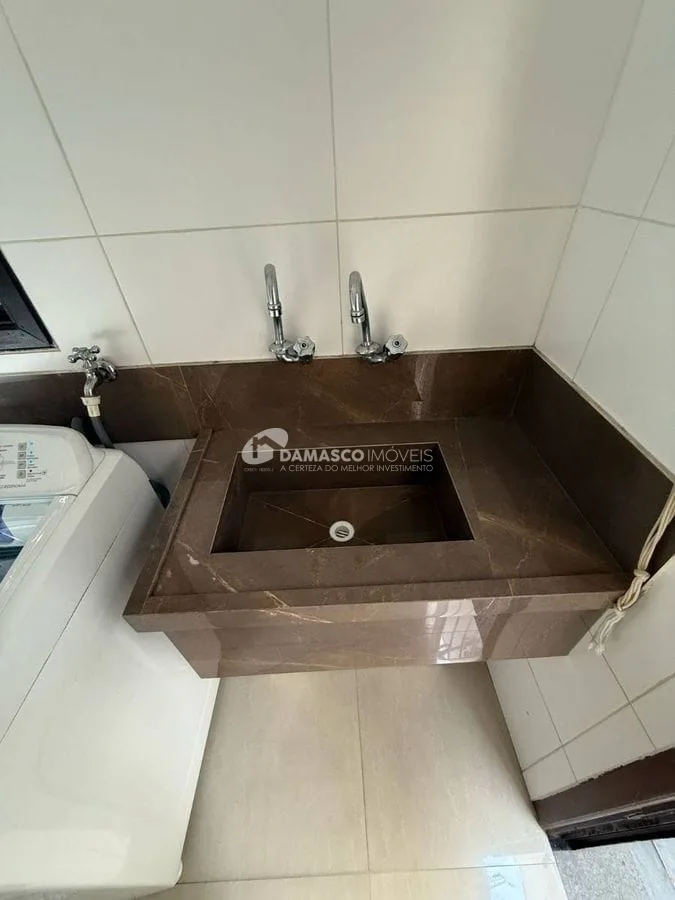 Sobrado à venda 3 Quartos, 1 Suite, 2 Vagas, 204M², Sítio da Figueira, São Paulo - SP