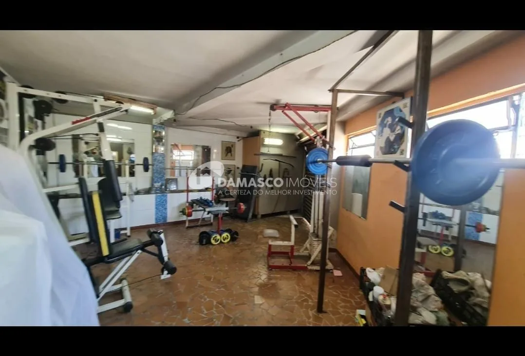 Casa à venda 2 Quartos, 1 Suite, 4 Vagas, 174M², Santa Maria, Santo André - SP