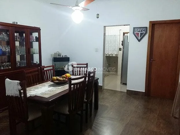Sobrado à venda 3 Quartos, 1 Suite, 4 Vagas, 201M², Santa Maria, São Caetano do Sul - SP