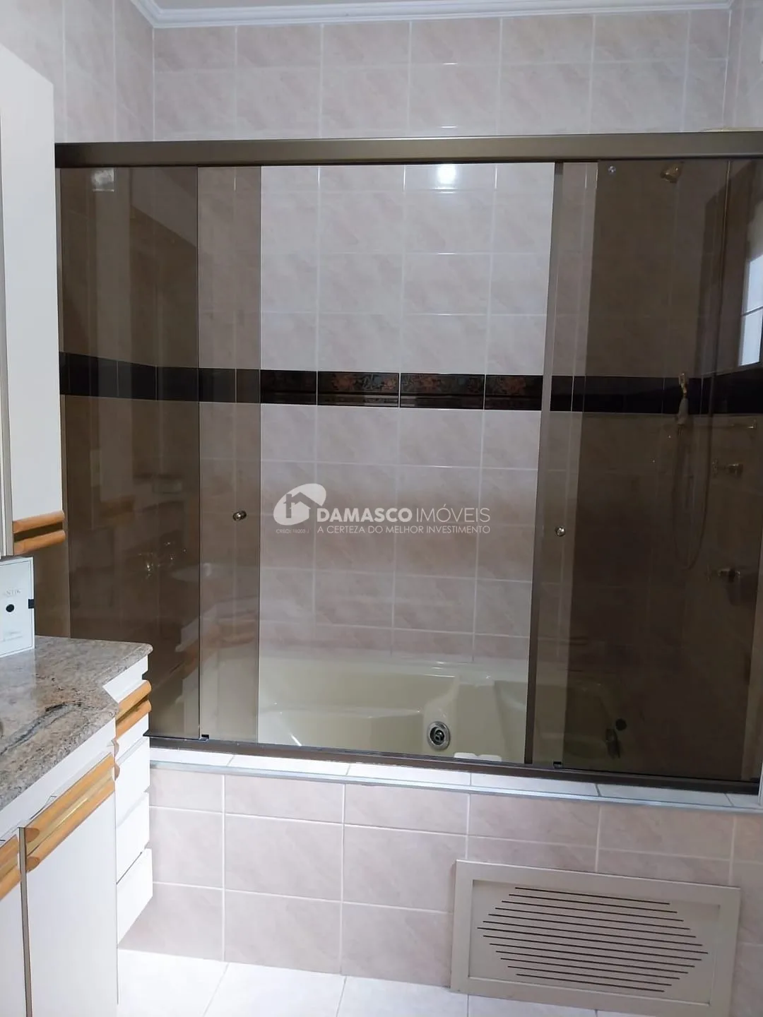 Sobrado à venda com edícula 4 dorm, 4 vagas, Jardim Las Vegas, Santo André, SP